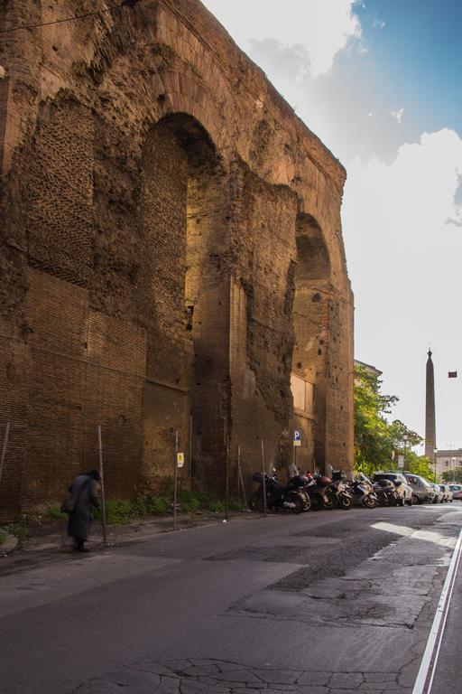 Yourstay@Rome Coliseum Værelse billede